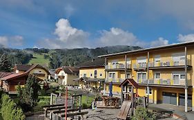 Hotel-Garni Zerza